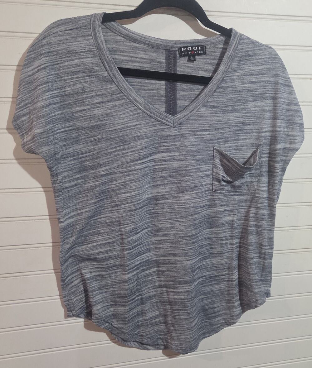 Poof New York Gray V-Neck Pocket Tee Shirt Style 223733 Size Large Lattice Back